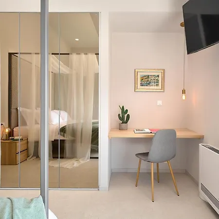 Design Clavis-brand New With A View Villa