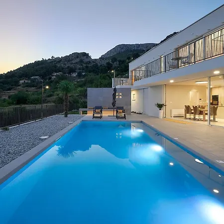 Villa Design Clavis-brand New With A View