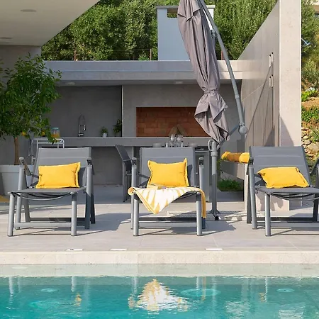 Design Clavis-brand New With A View Villa Klis