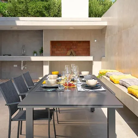 Design Clavis-brand New With A View Villa Klis