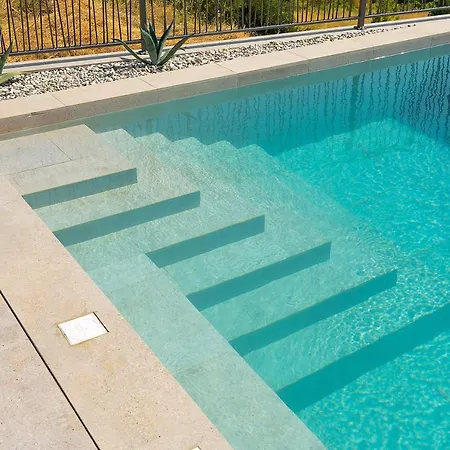 Design Clavis-brand New With A View Villa *