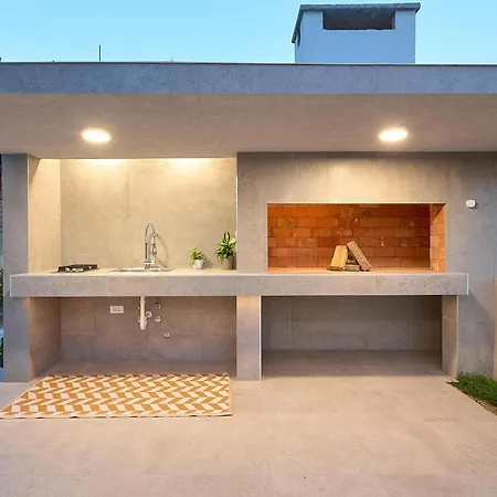 Design Clavis-brand New With A View Villa Klis