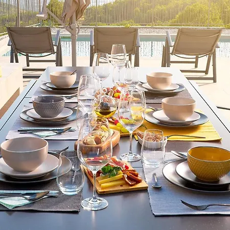 Design Clavis-brand New With A View Klis