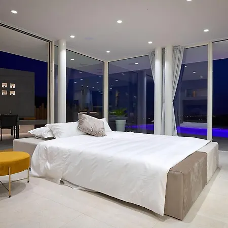 Design Clavis-brand New With A View